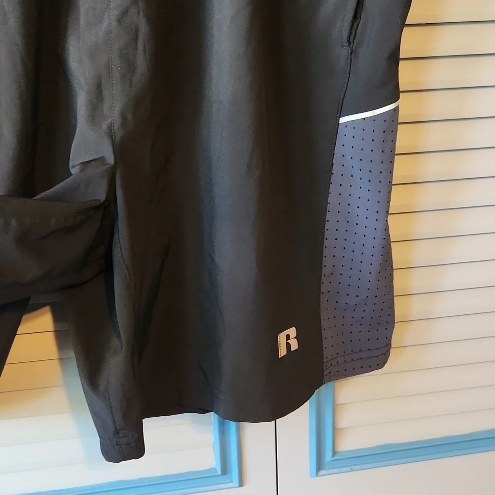 Final Sale Russell Black Athletic Shorts - Picture 6 of 12